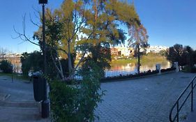 Disfruta Sevilla desde Triana junto al río